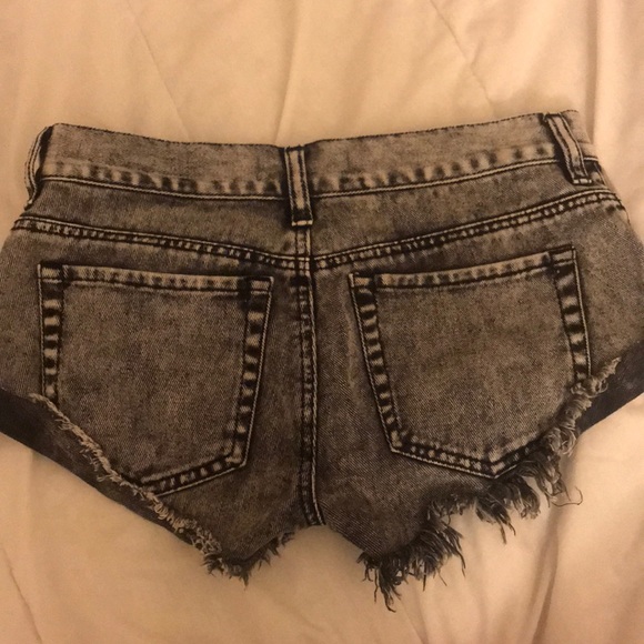 bullhead shorts - Picture 2 of 3